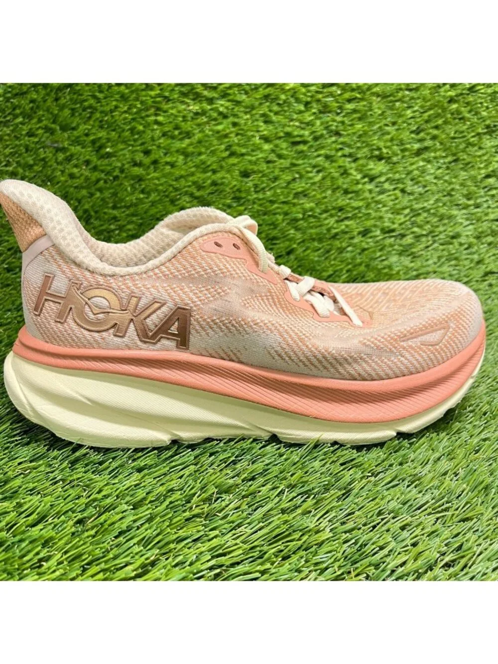 Hoka One One Clifton 9 Womens Size 7 Pink Cream Athletic Running Shoes Sneakers